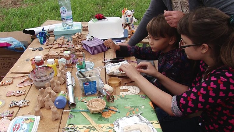 De Paarse Draak — familie-kids in Baarn